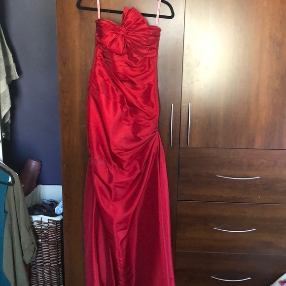 Maggie Sottero Grad Dress - Picture 2 of 4